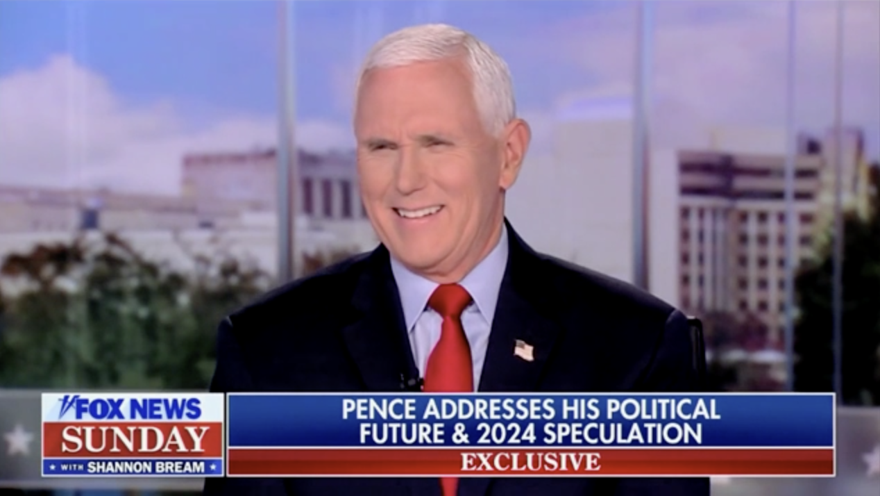 WATCH Pence bursts into laughter when asked about joining Trump’s 2024(02)